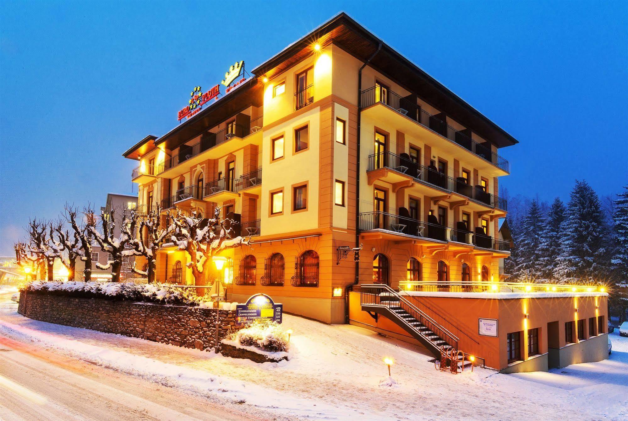 Euro Youth Hotel & Krone Бадгаштейн Экстерьер фото